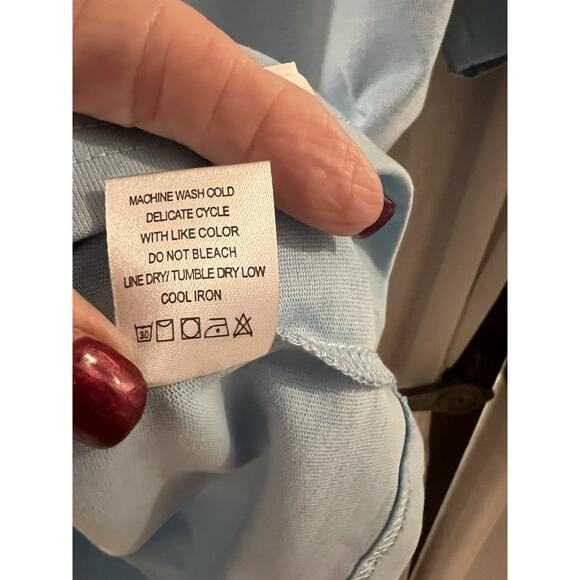 Vic Garcia World Blue Smile Always Tee NWT Sz M - Picture 6 of 7